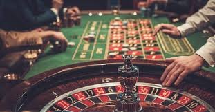 Ilustrasi membaca ketentuan bonus vip87